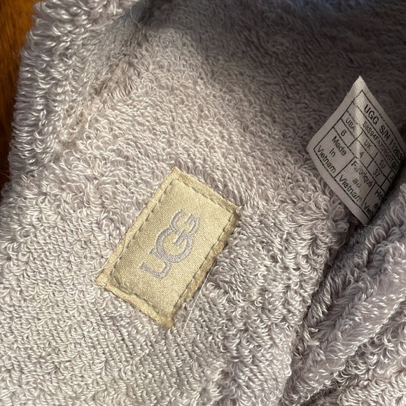 UGG Fuzz Sugar Terry Cross Slide in Metal Grey - Picture 3 of 5